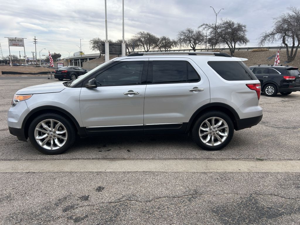 2014 Ford Explorer Image 1