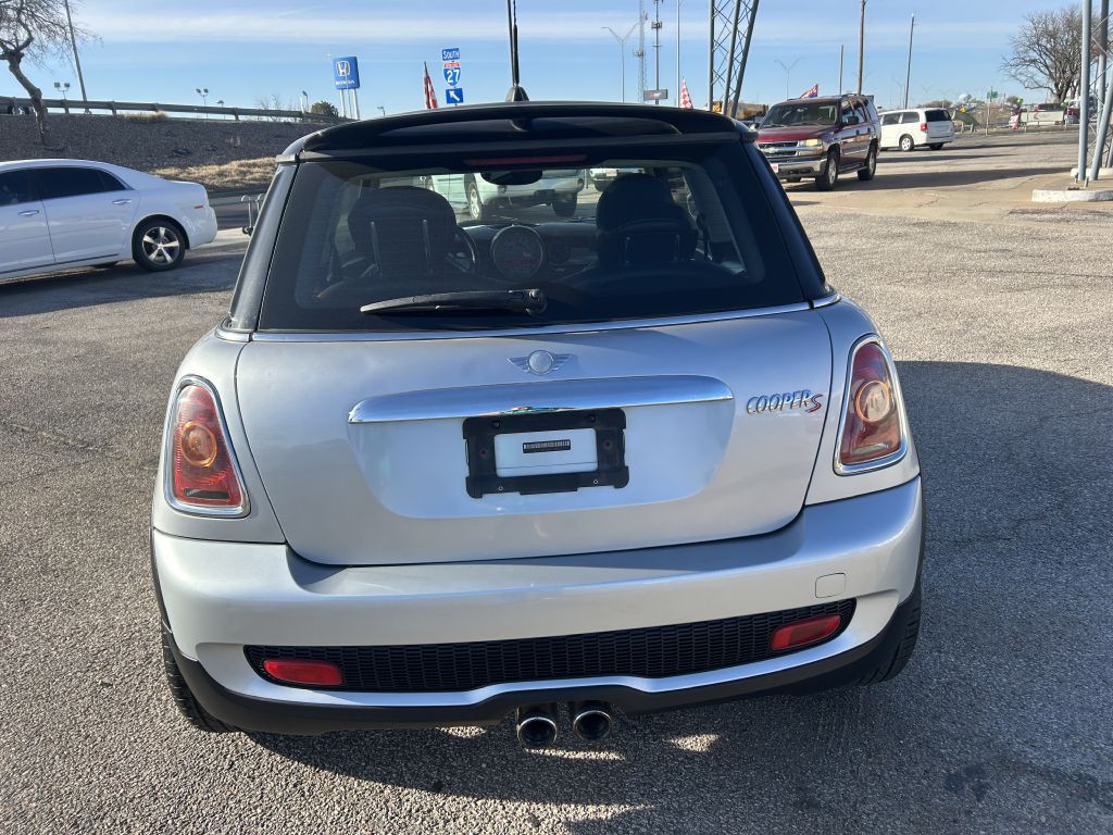 2008 MINI Cooper Image 4