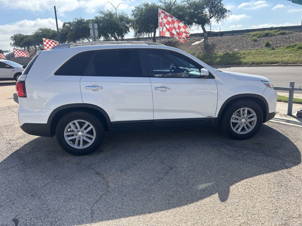 2015 Kia Sorento Image 2
