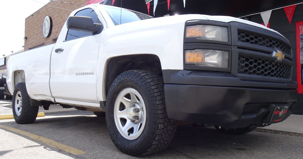 2014 Chevrolet Silverado 1500 Image 2