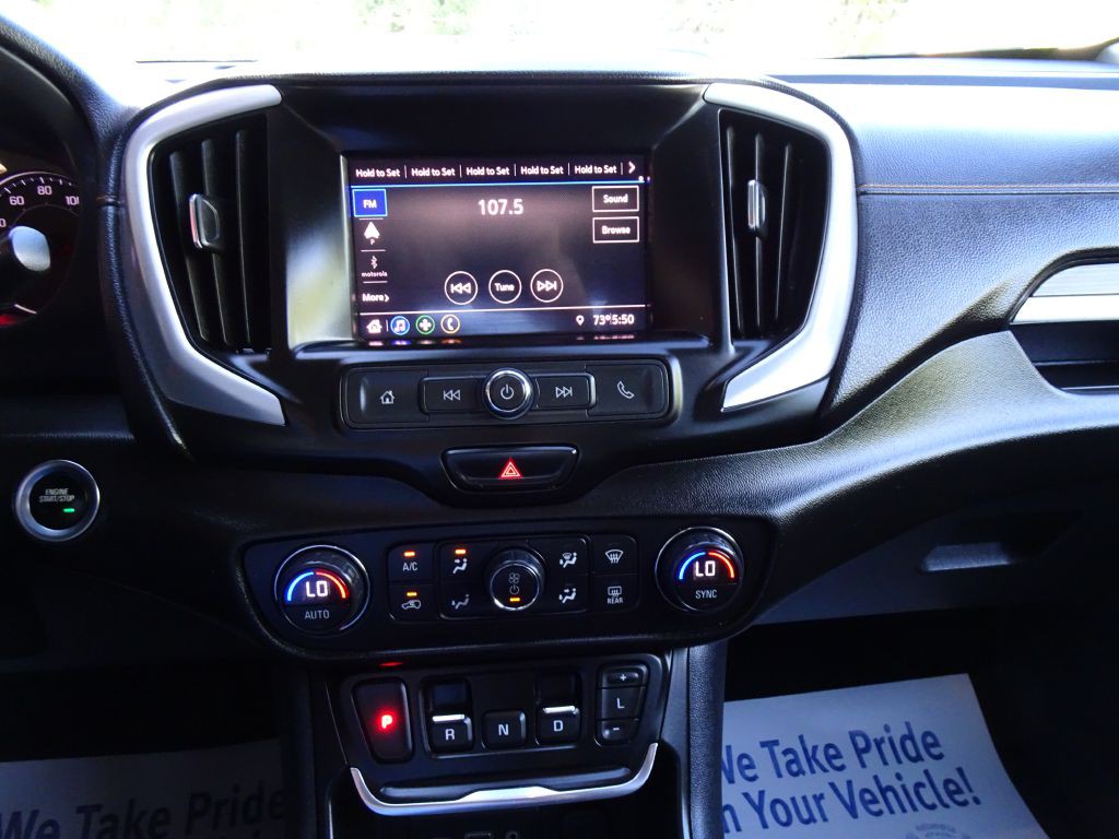 2020 GMC Terrain Image 25