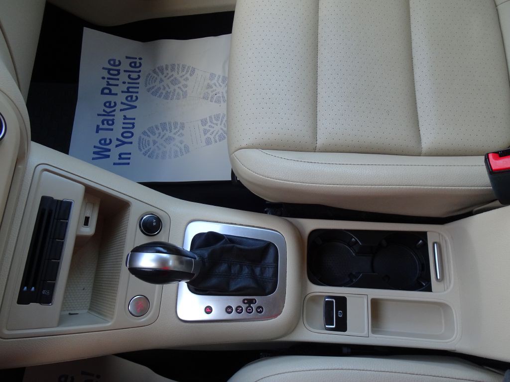 2016 Volkswagen Tiguan Image 28