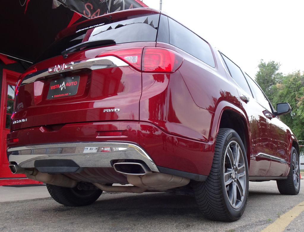 2017 GMC Acadia Image 9