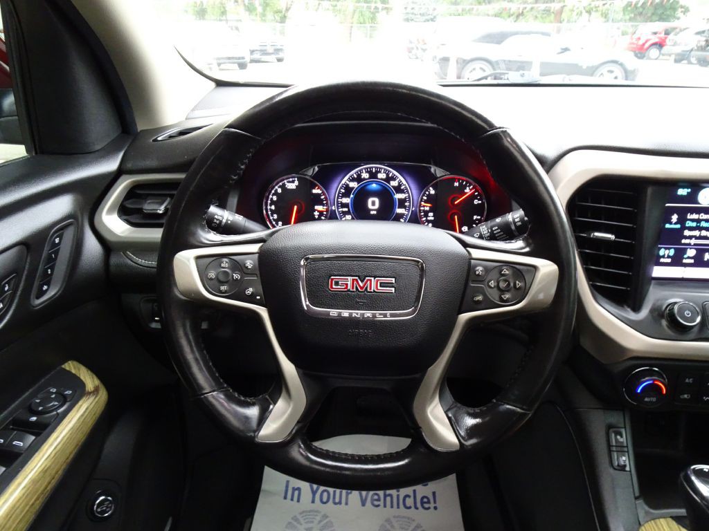 2017 GMC Acadia Image 22