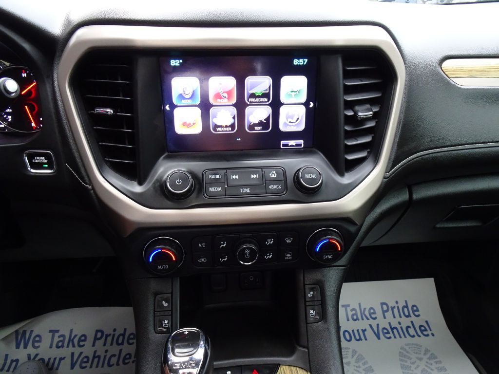 2017 GMC Acadia Image 27