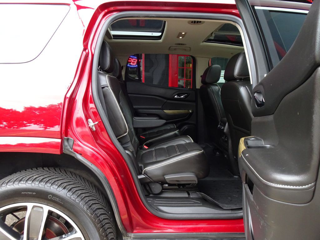2017 GMC Acadia Image 44