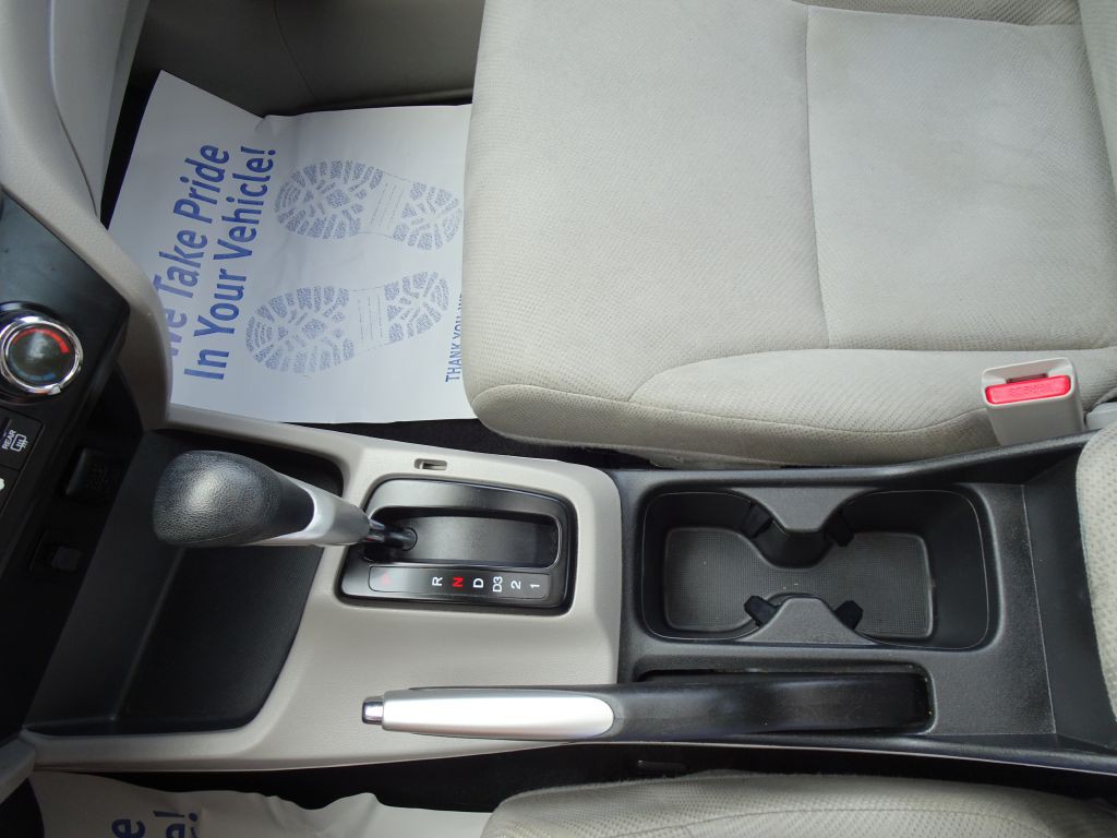 2012 Honda Civic Image 28