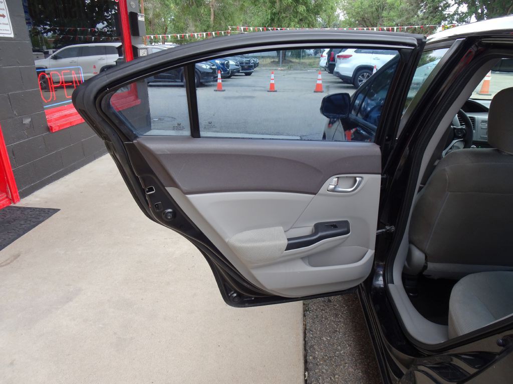 2012 Honda Civic Image 31