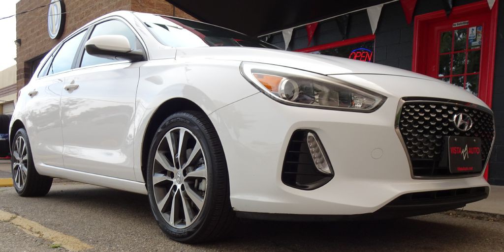 2018 Hyundai Elantra Image 2