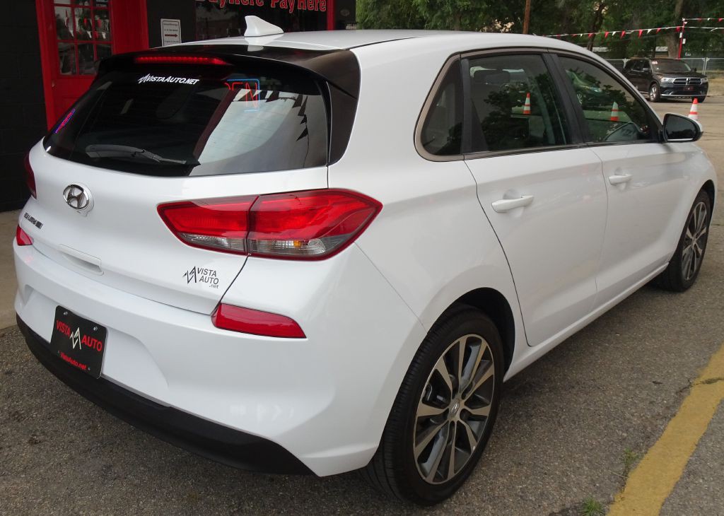 2018 Hyundai Elantra Image 8