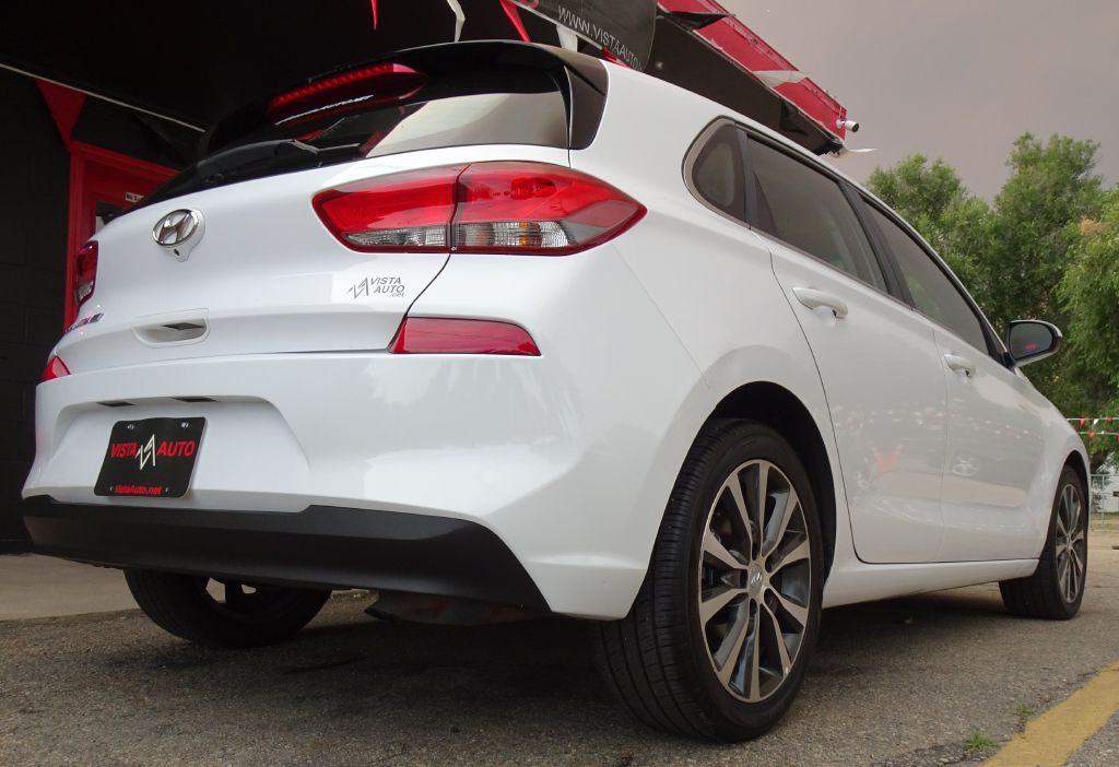 2018 Hyundai Elantra Image 9