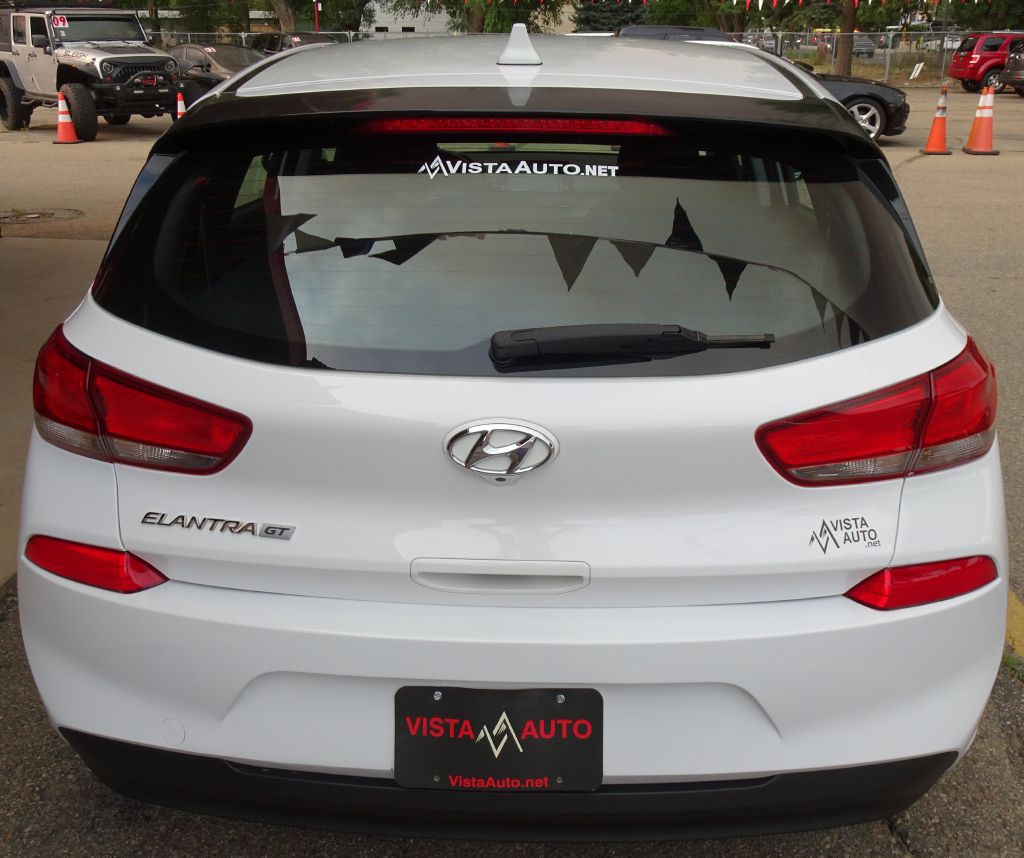 2018 Hyundai Elantra Image 11