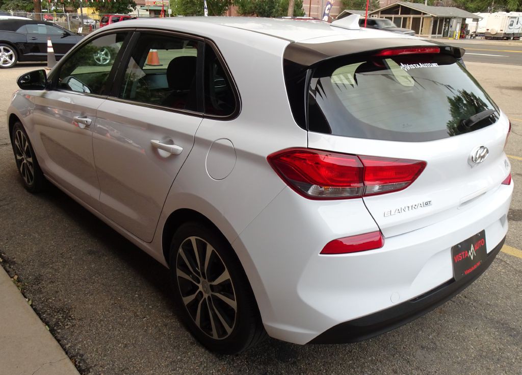 2018 Hyundai Elantra Image 12