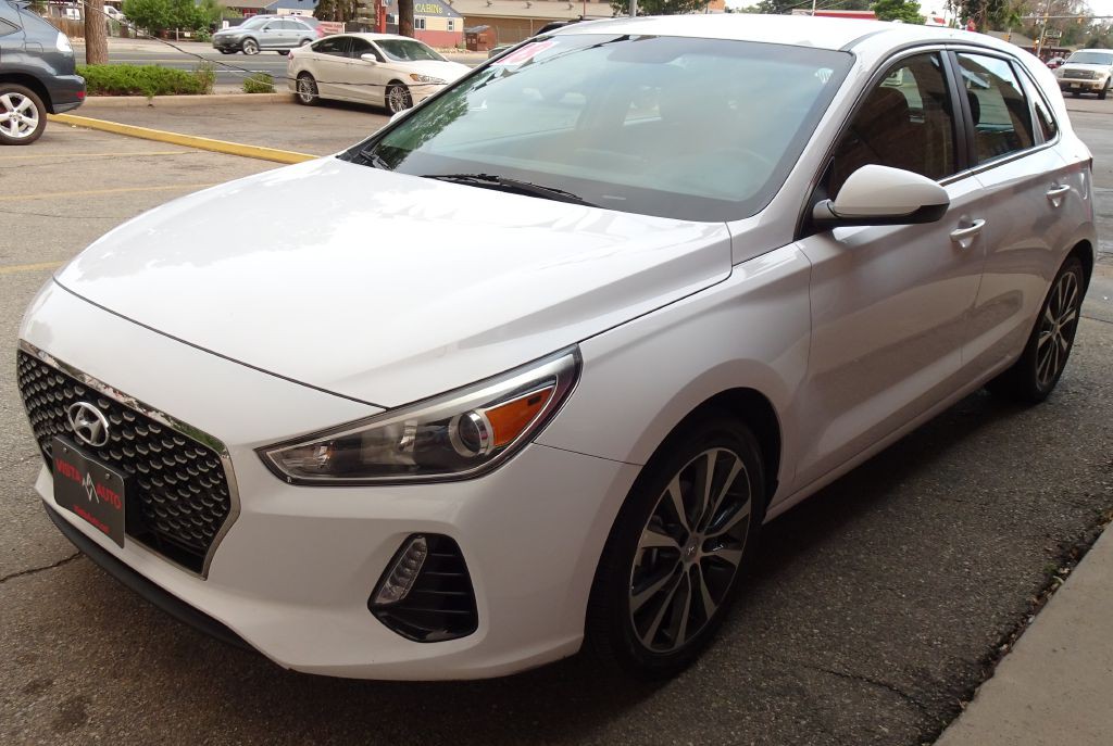 2018 Hyundai Elantra Image 15