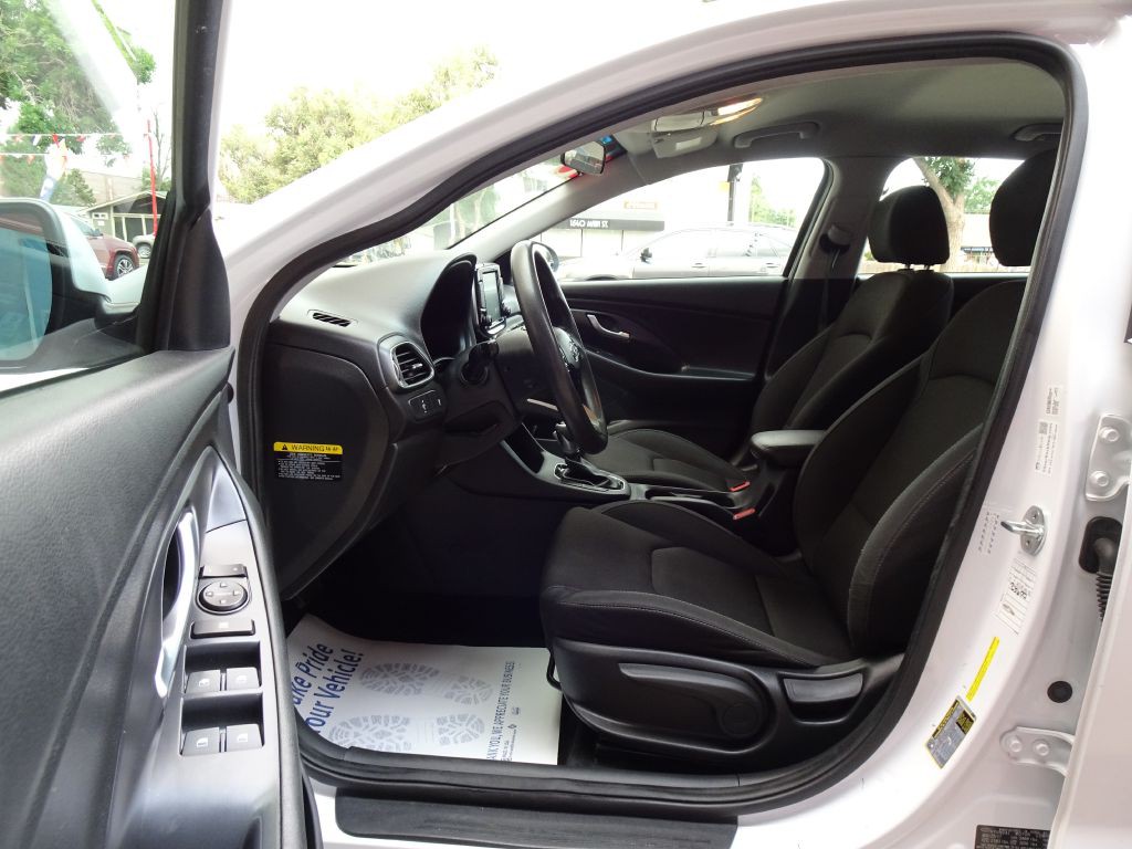 2018 Hyundai Elantra Image 20