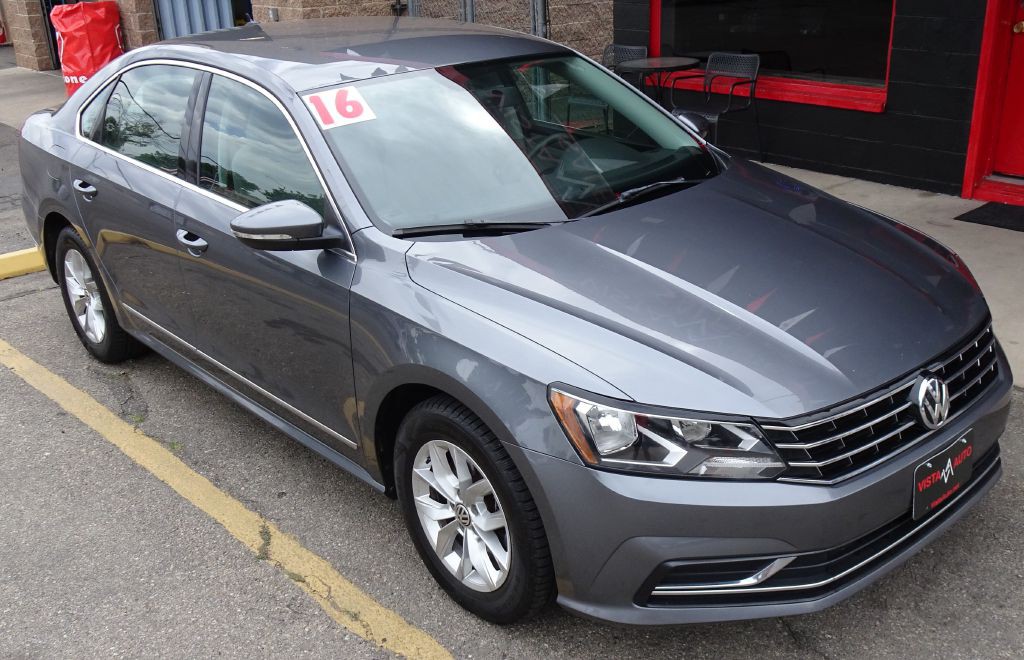 2016 Volkswagen Passat Image 3