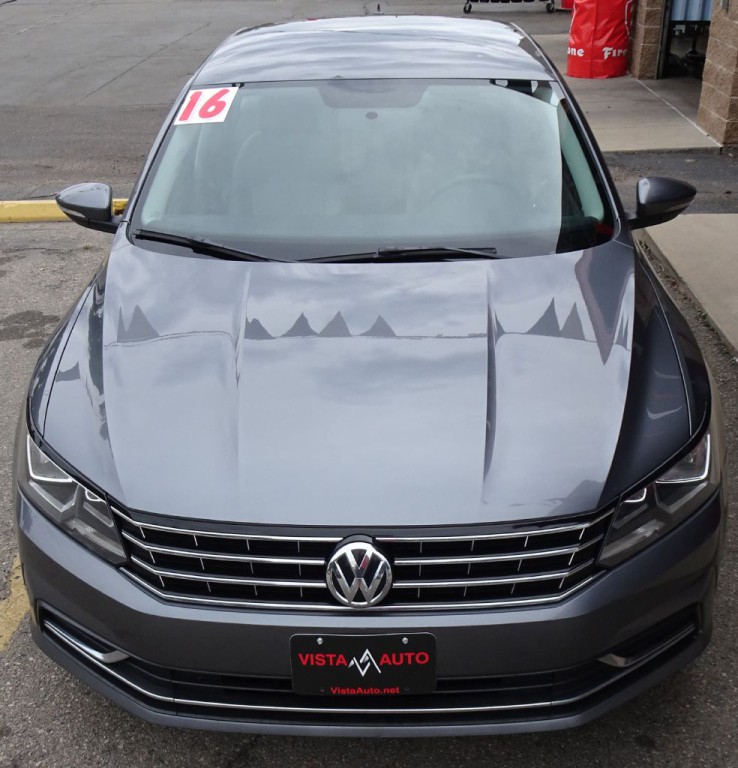 2016 Volkswagen Passat Image 6