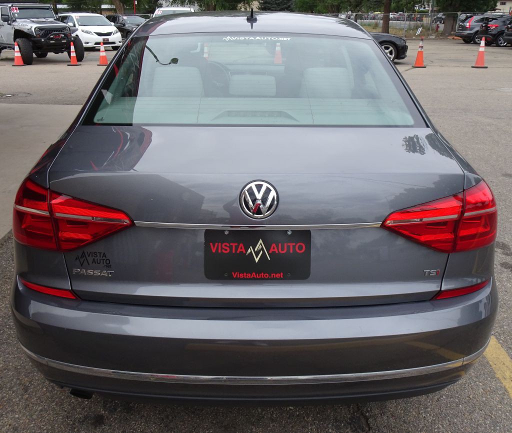 2016 Volkswagen Passat Image 11