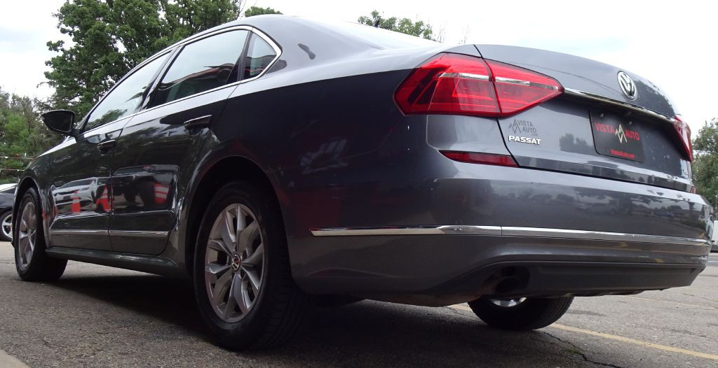 2016 Volkswagen Passat Image 13