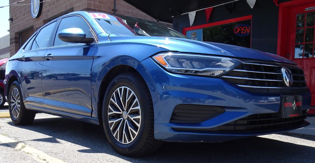 2019 Volkswagen Jetta Image 2