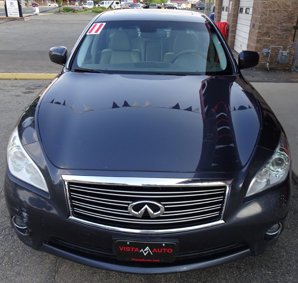 2011 INFINITI M37 Image 4