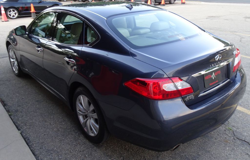 2011 INFINITI M37 Image 14