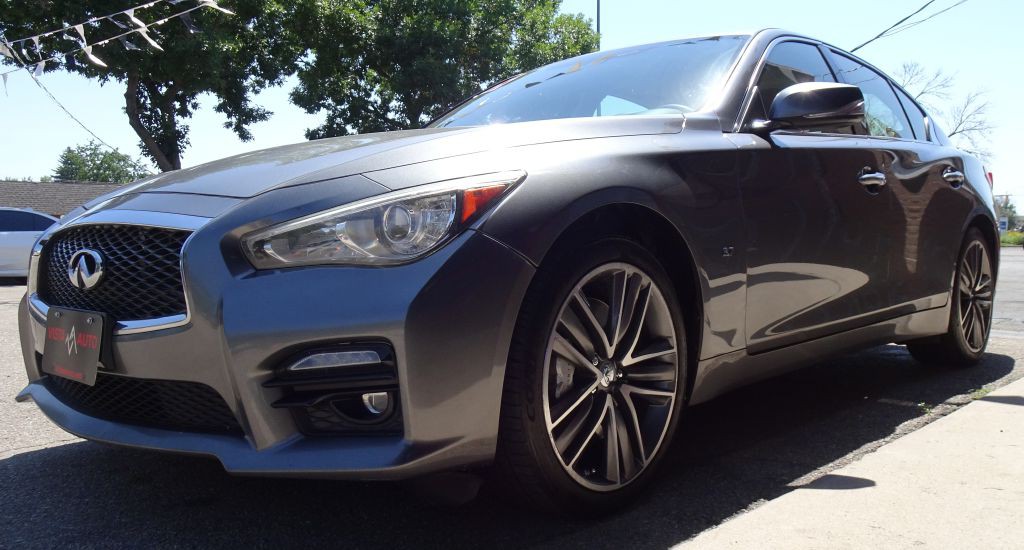 2015 INFINITI Q50 Image 16
