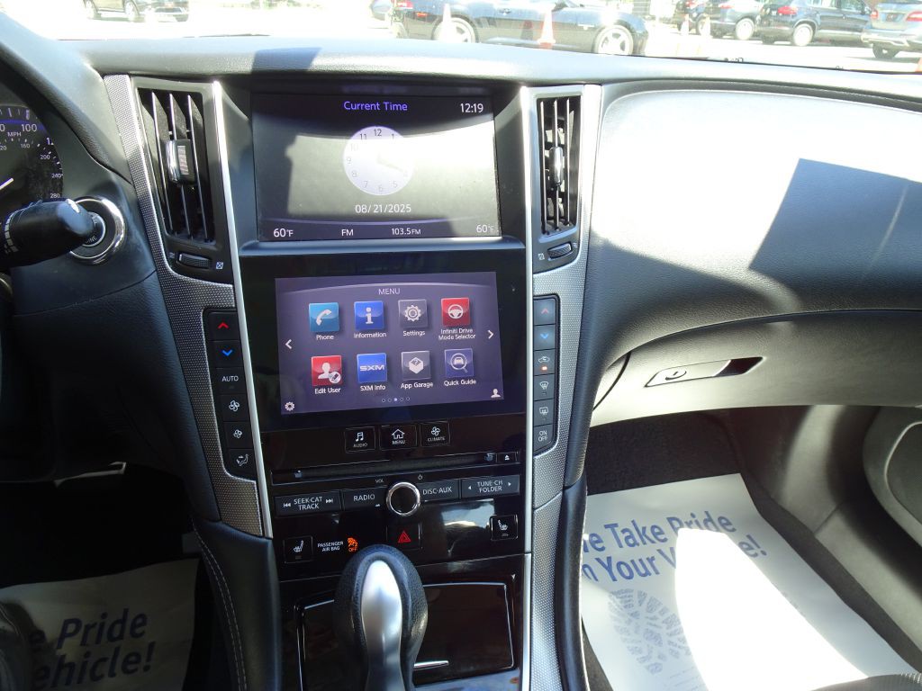 2015 INFINITI Q50 Image 26