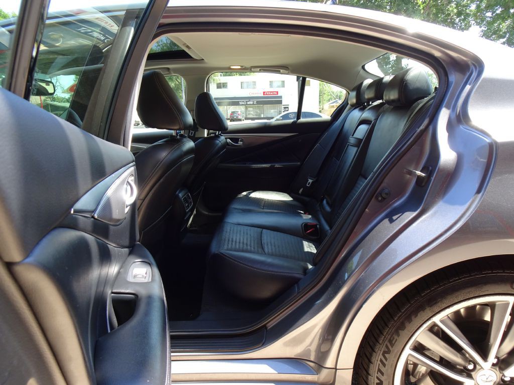 2015 INFINITI Q50 Image 33