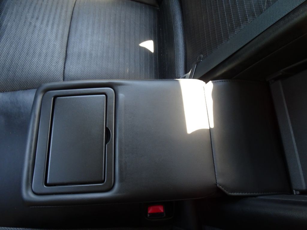 2015 INFINITI Q50 Image 34
