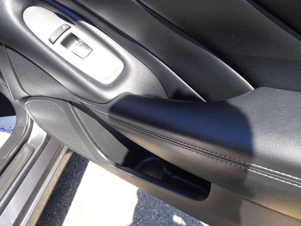 2015 INFINITI Q50 Image 41
