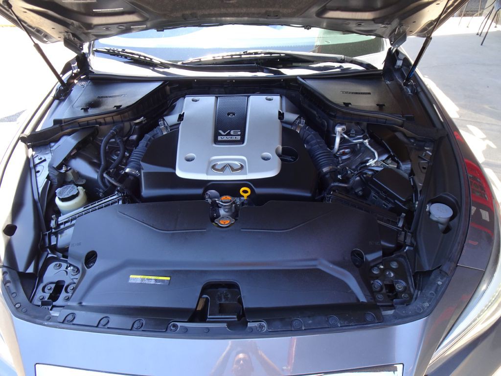 2015 INFINITI Q50 Image 43