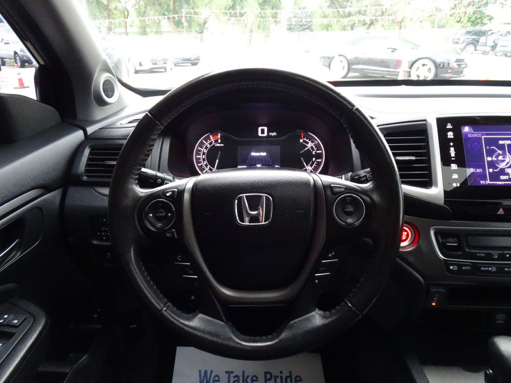 2017 Honda Pilot Image 21