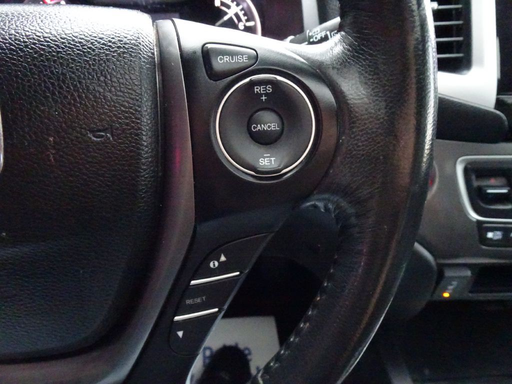 2017 Honda Pilot Image 24
