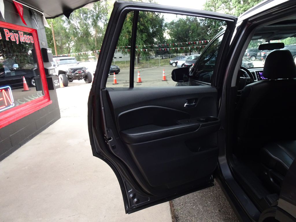 2017 Honda Pilot Image 32