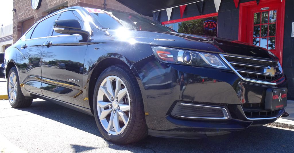 2016 Chevrolet Impala Image 2