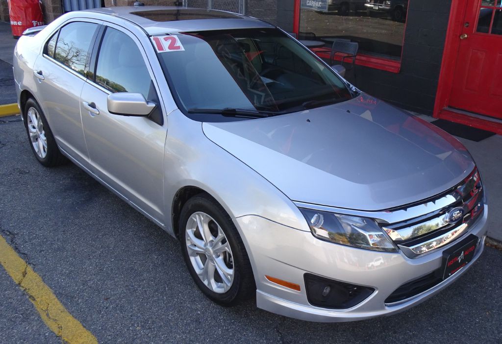 2012 Ford Fusion Image 3