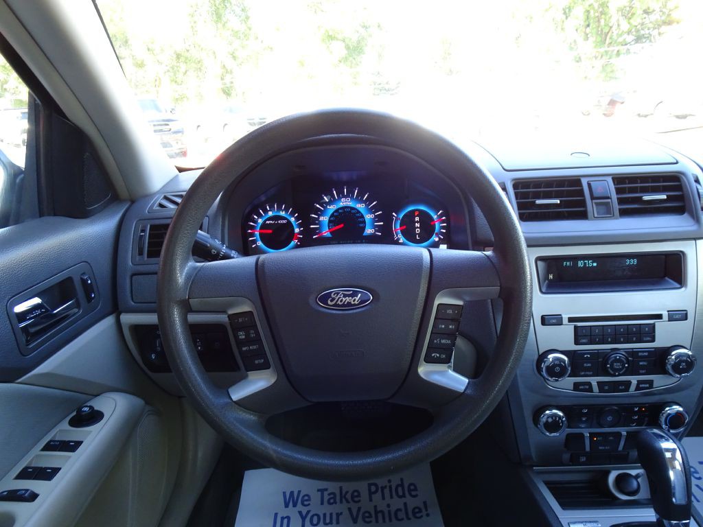 2012 Ford Fusion Image 21