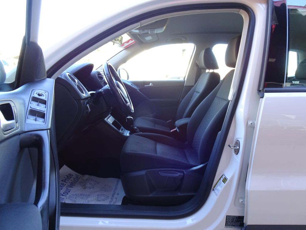 2013 Volkswagen Tiguan Image 20