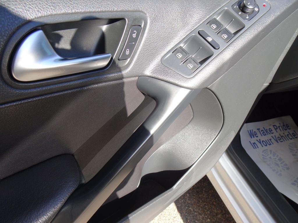 2016 Volkswagen Tiguan Image 19