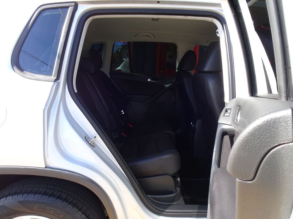 2016 Volkswagen Tiguan Image 36