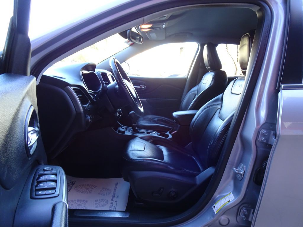 2019 Jeep Cherokee Image 20