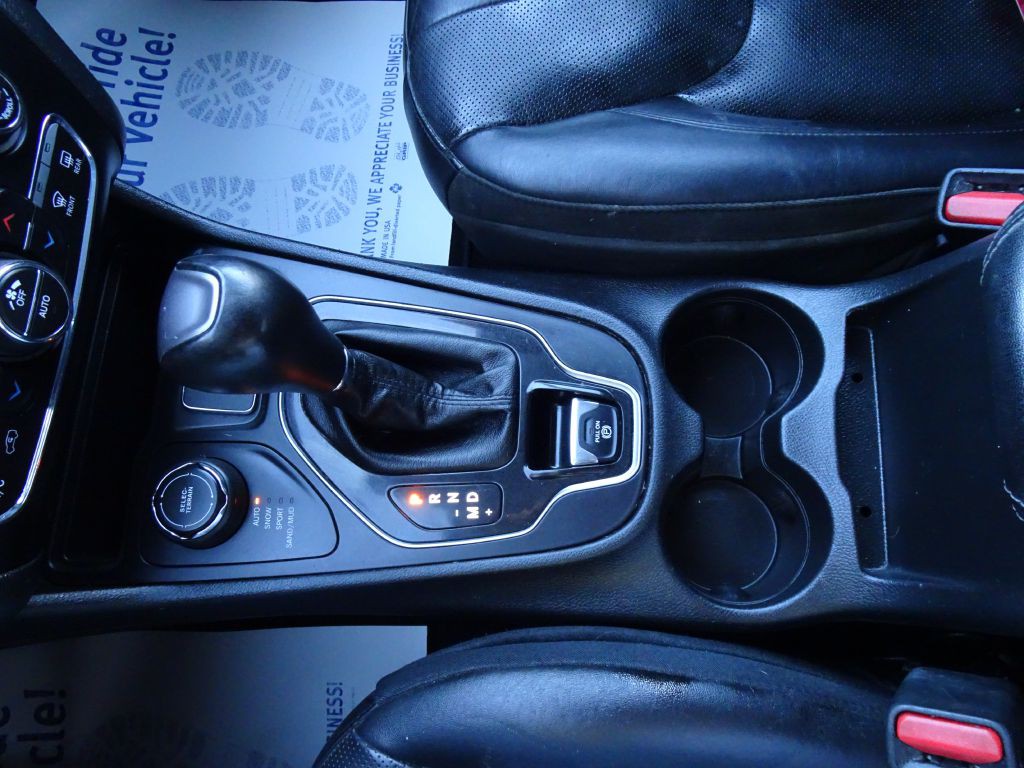 2019 Jeep Cherokee Image 25