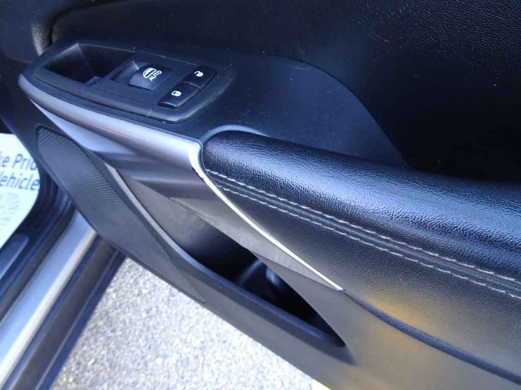 2019 Jeep Cherokee Image 39