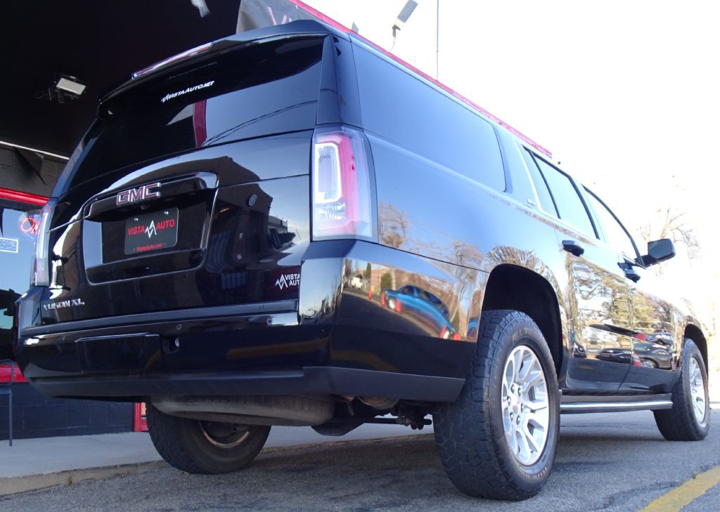 2018 GMC Yukon Image 9