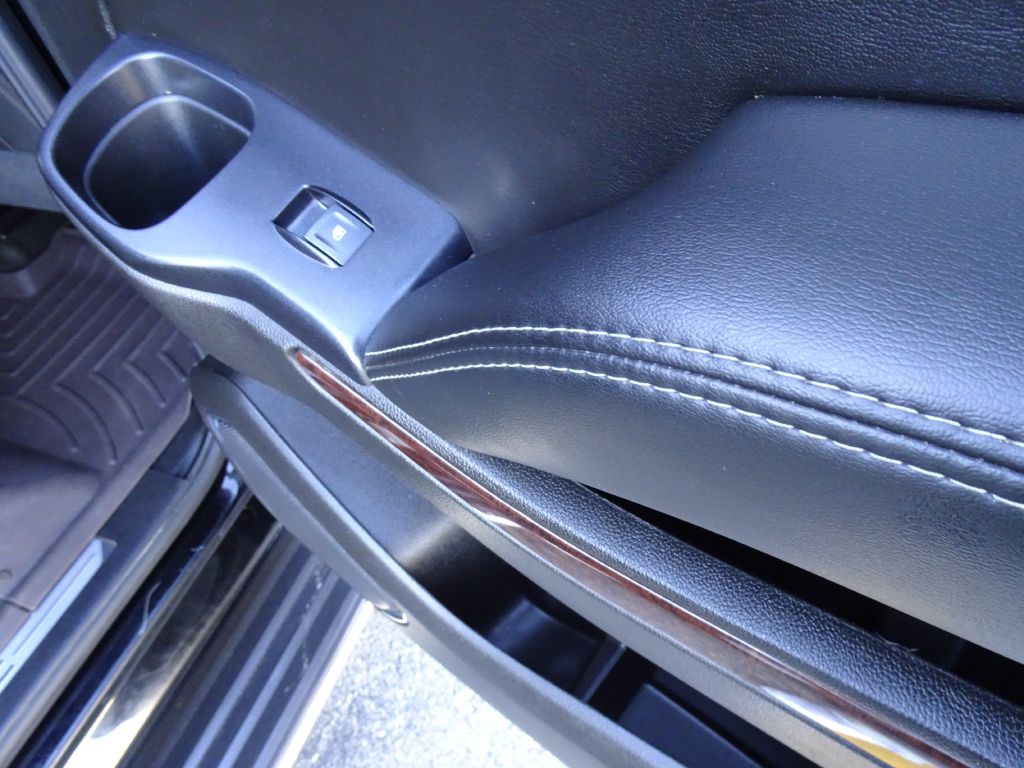 2018 GMC Yukon Image 40