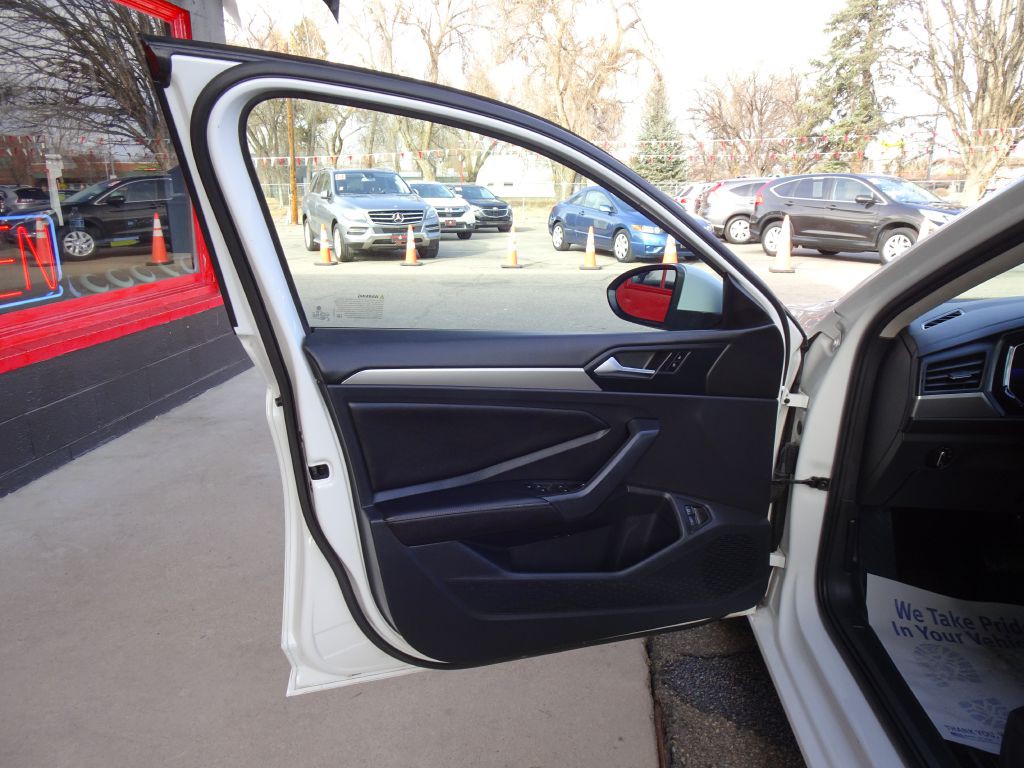 2022 Volkswagen Jetta Image 18