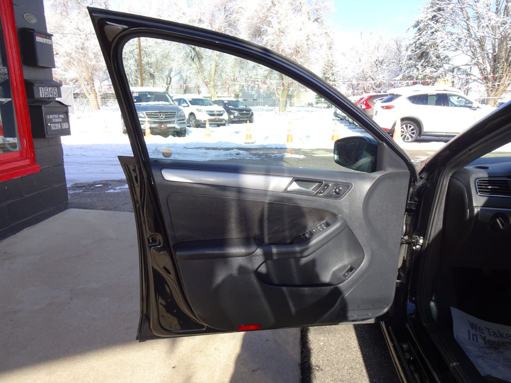 2016 Volkswagen Jetta Image 18