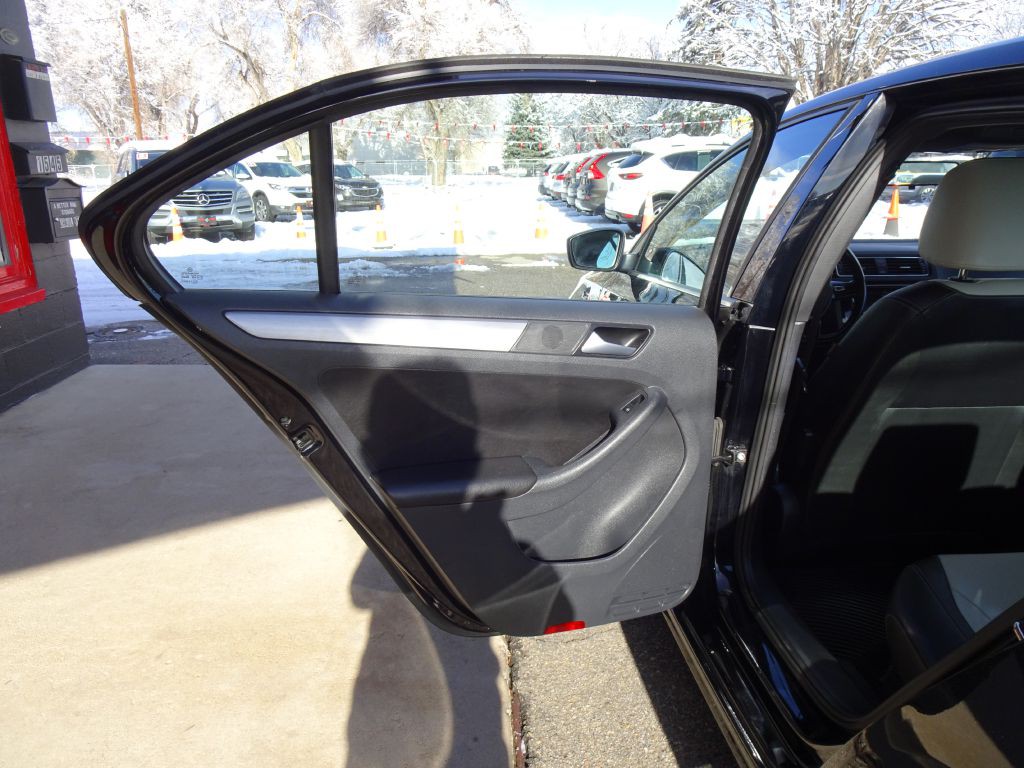 2016 Volkswagen Jetta Image 25