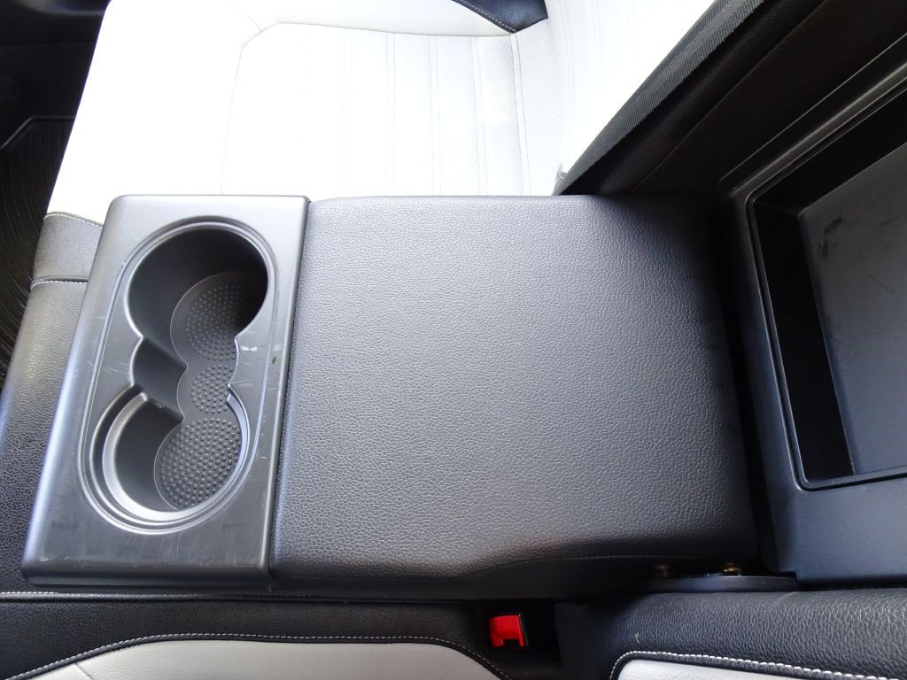 2016 Volkswagen Jetta Image 28